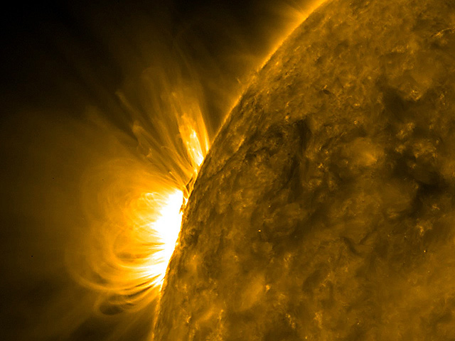 Arcing Active Region